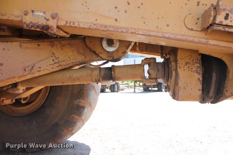 image for item DD5225 1993 Caterpillar D400D articulated haul truck