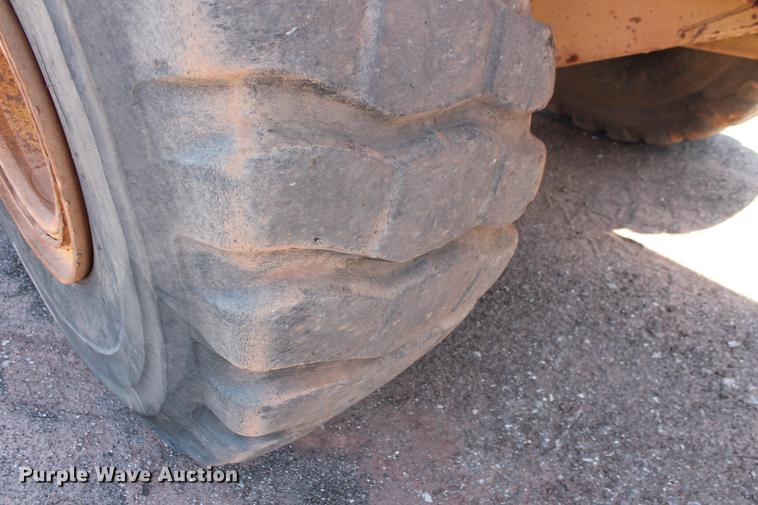 image for item DD5225 1993 Caterpillar D400D articulated haul truck