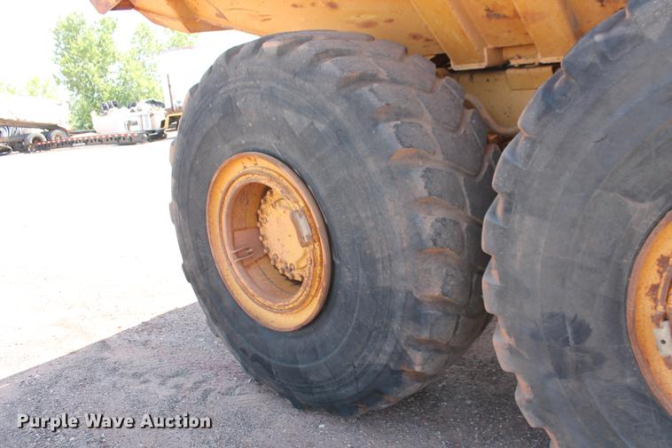 image for item DD5225 1993 Caterpillar D400D articulated haul truck