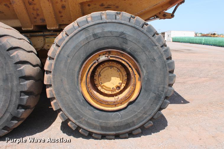 image for item DD5225 1993 Caterpillar D400D articulated haul truck