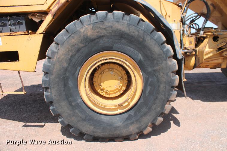 image for item DD5225 1993 Caterpillar D400D articulated haul truck