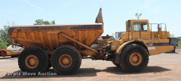 image for item DD5226 1993 Caterpillar D400D articulated haul truck