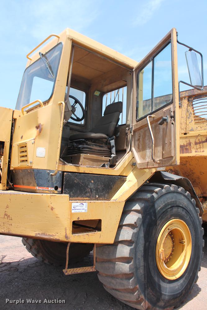 image for item DD5226 1993 Caterpillar D400D articulated haul truck