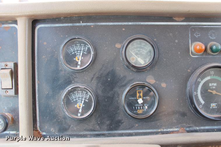 image for item DD5226 1993 Caterpillar D400D articulated haul truck