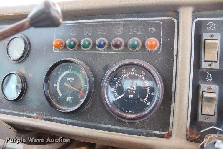 image for item DD5226 1993 Caterpillar D400D articulated haul truck