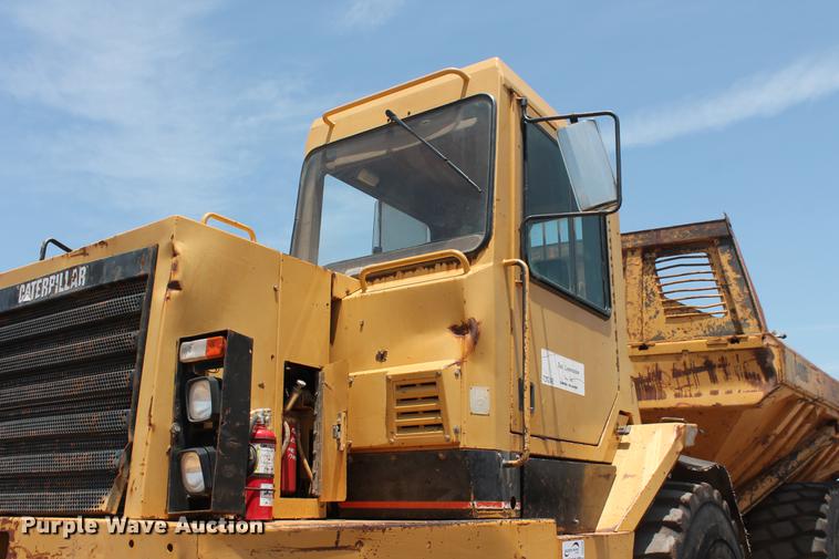 image for item DD5226 1993 Caterpillar D400D articulated haul truck