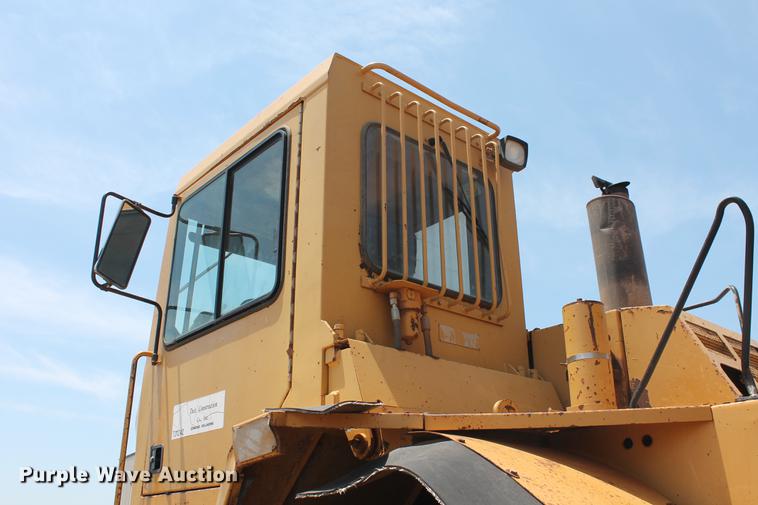 image for item DD5226 1993 Caterpillar D400D articulated haul truck