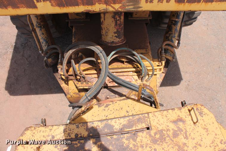 image for item DD5226 1993 Caterpillar D400D articulated haul truck