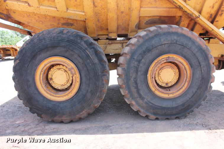 image for item DD5226 1993 Caterpillar D400D articulated haul truck