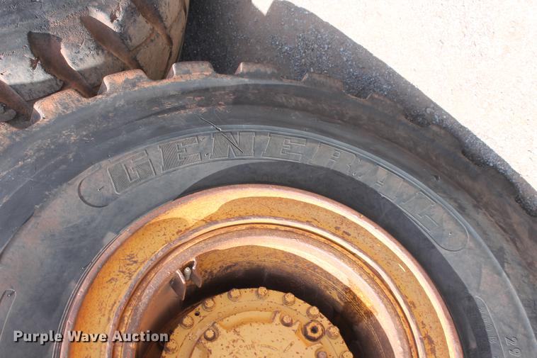 image for item DD5226 1993 Caterpillar D400D articulated haul truck