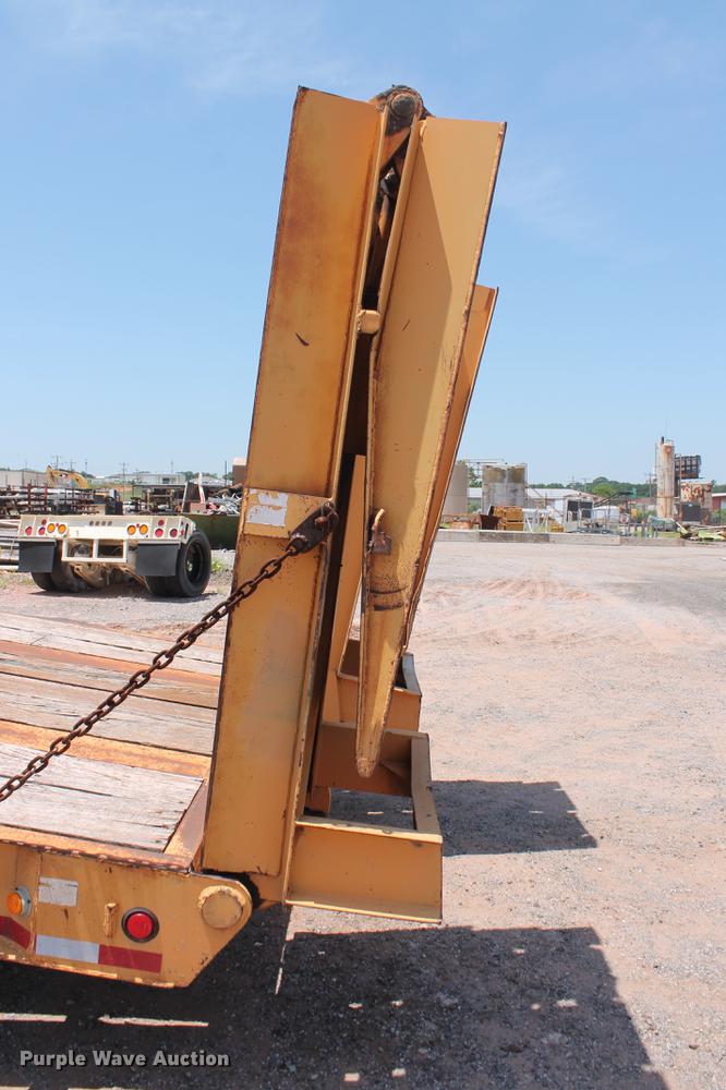 image for item DD5228 2006 Trail Boss 50T drop deck equipment trailer