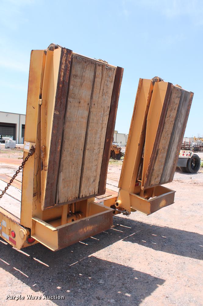 image for item DD5228 2006 Trail Boss 50T drop deck equipment trailer