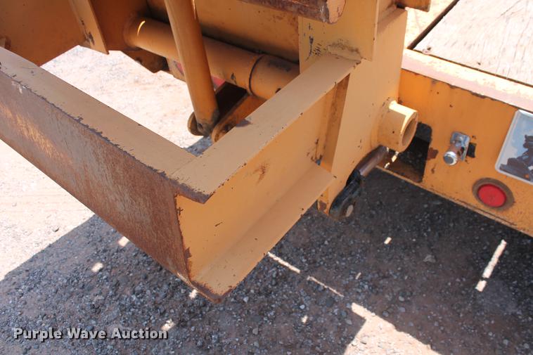 image for item DD5228 2006 Trail Boss 50T drop deck equipment trailer