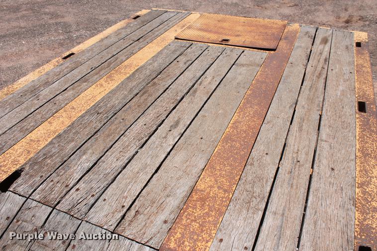 image for item DD5228 2006 Trail Boss 50T drop deck equipment trailer