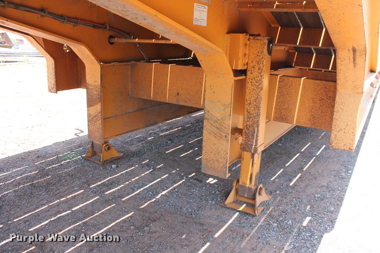 image for item DD5228 2006 Trail Boss 50T drop deck equipment trailer