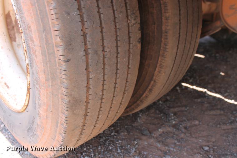 image for item DD5228 2006 Trail Boss 50T drop deck equipment trailer