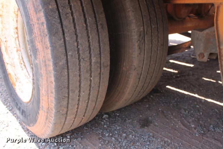 image for item DD5228 2006 Trail Boss 50T drop deck equipment trailer