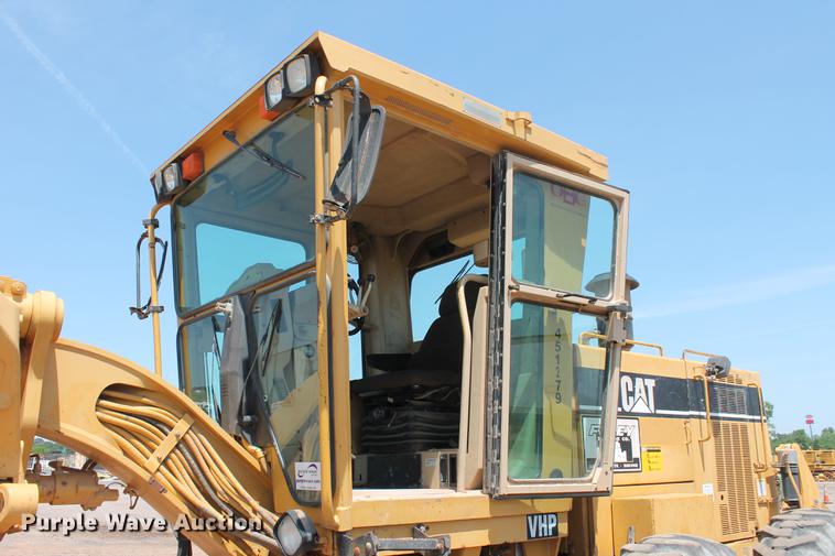 image for item DD5230 1997 Caterpillar 140H VHP motor grader