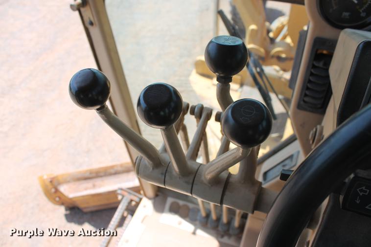 image for item DD5230 1997 Caterpillar 140H VHP motor grader