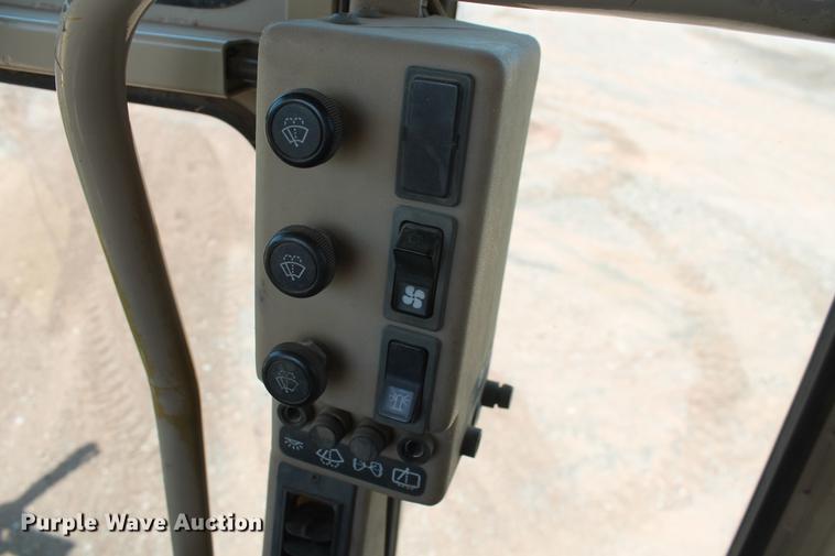 image for item DD5230 1997 Caterpillar 140H VHP motor grader