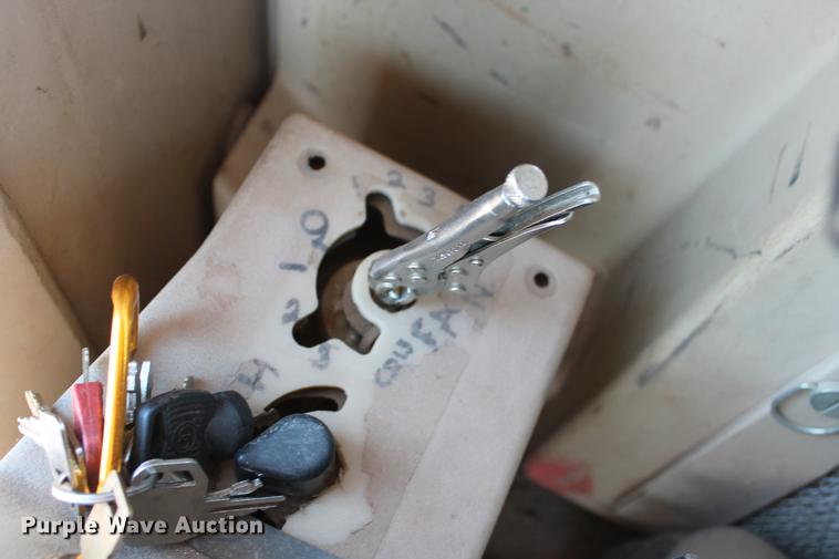 image for item DD5230 1997 Caterpillar 140H VHP motor grader