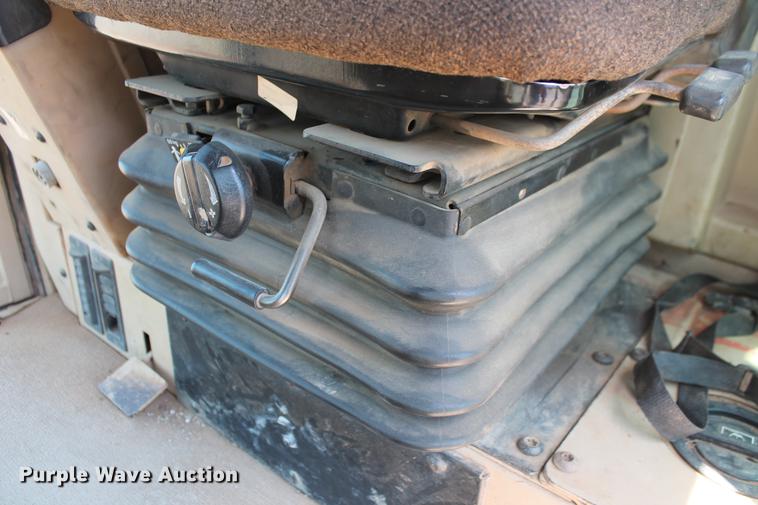 image for item DD5230 1997 Caterpillar 140H VHP motor grader