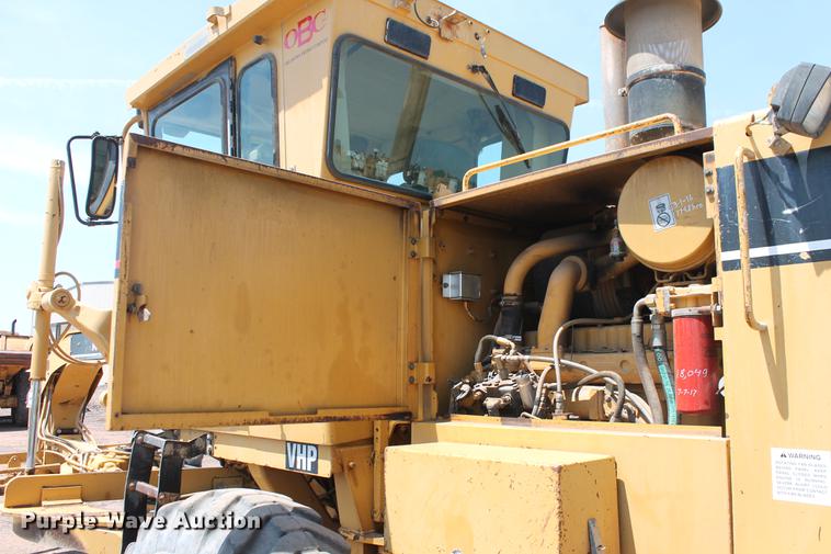 image for item DD5230 1997 Caterpillar 140H VHP motor grader