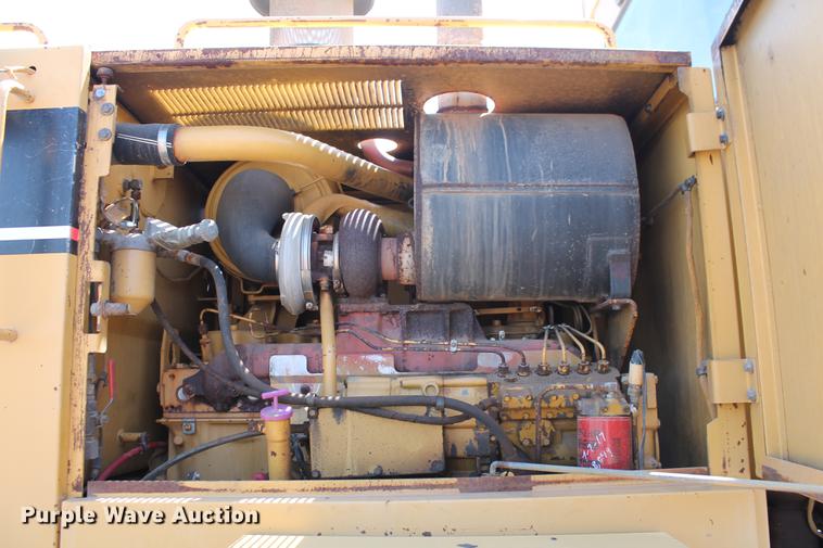 image for item DD5230 1997 Caterpillar 140H VHP motor grader