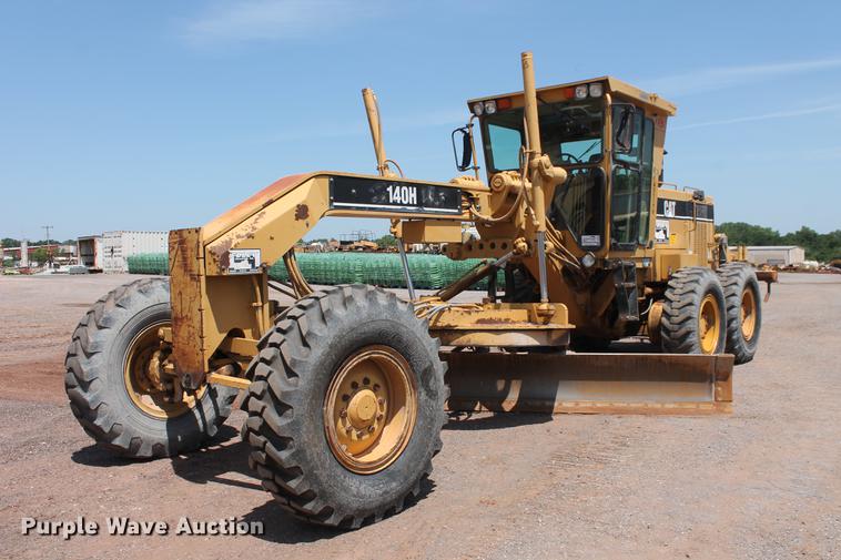 image for item DD5230 1997 Caterpillar 140H VHP motor grader