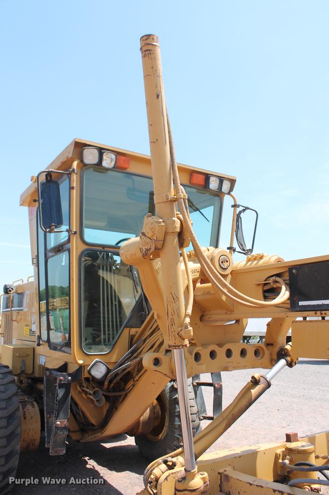 image for item DD5230 1997 Caterpillar 140H VHP motor grader