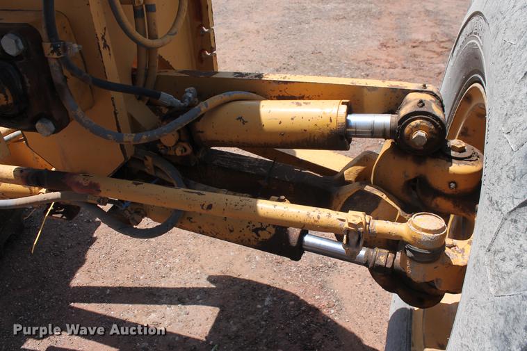 image for item DD5230 1997 Caterpillar 140H VHP motor grader