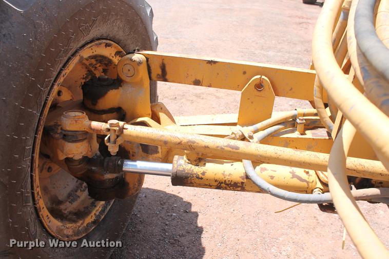 image for item DD5230 1997 Caterpillar 140H VHP motor grader