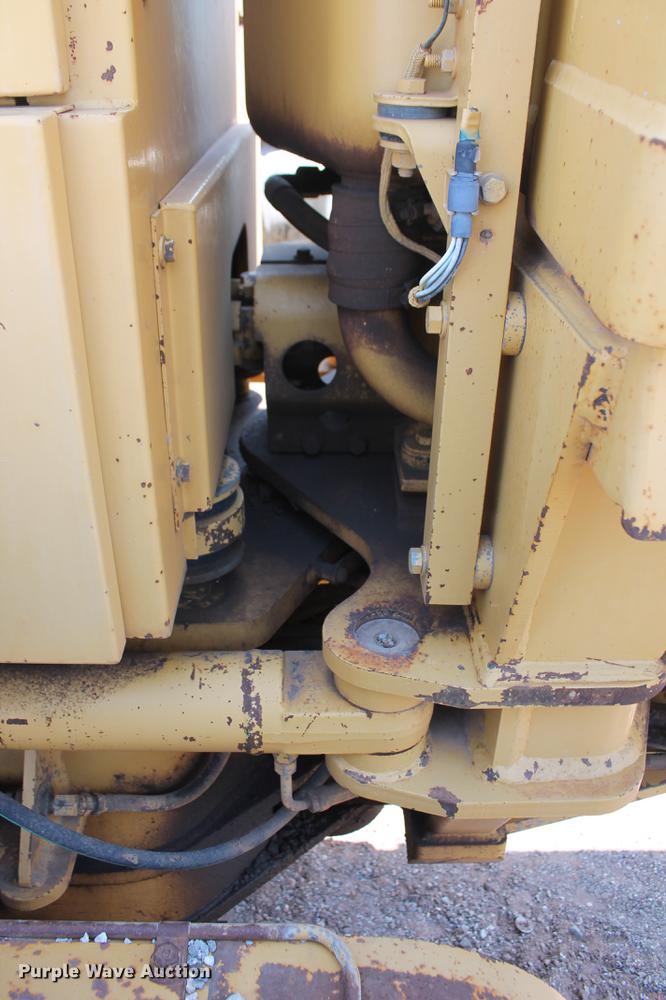 image for item DD5230 1997 Caterpillar 140H VHP motor grader