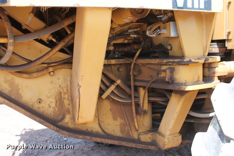 image for item DD5230 1997 Caterpillar 140H VHP motor grader