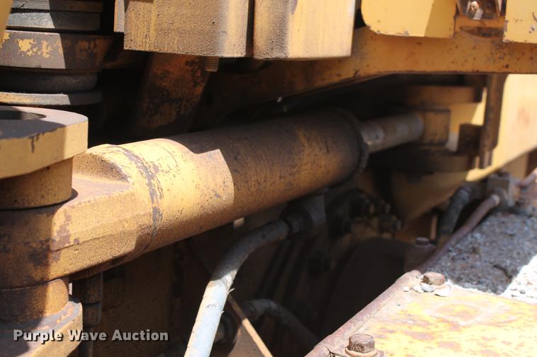 image for item DD5230 1997 Caterpillar 140H VHP motor grader