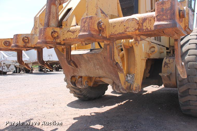 image for item DD5230 1997 Caterpillar 140H VHP motor grader