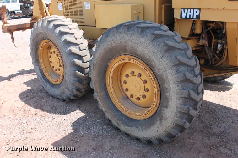 image for item DD5230 1997 Caterpillar 140H VHP motor grader