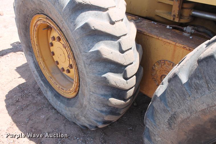 image for item DD5230 1997 Caterpillar 140H VHP motor grader