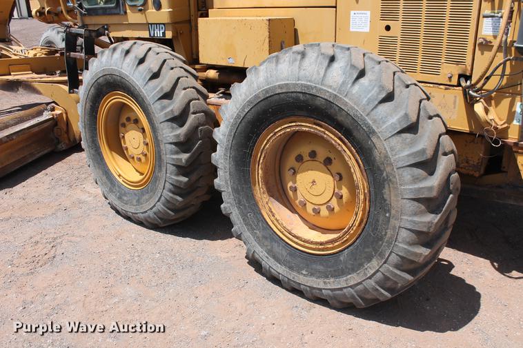 image for item DD5230 1997 Caterpillar 140H VHP motor grader