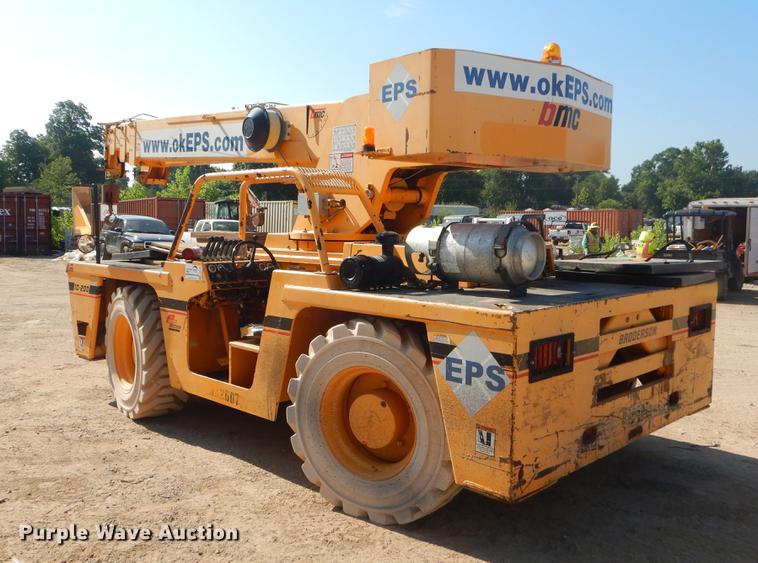 image for item DD5231 2006 Broderson IC-200-3F crane