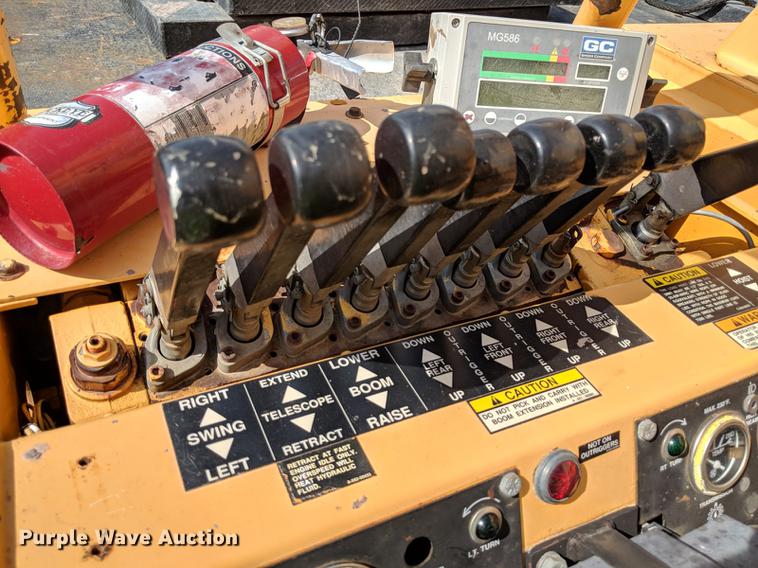 image for item DD5231 2006 Broderson IC-200-3F crane