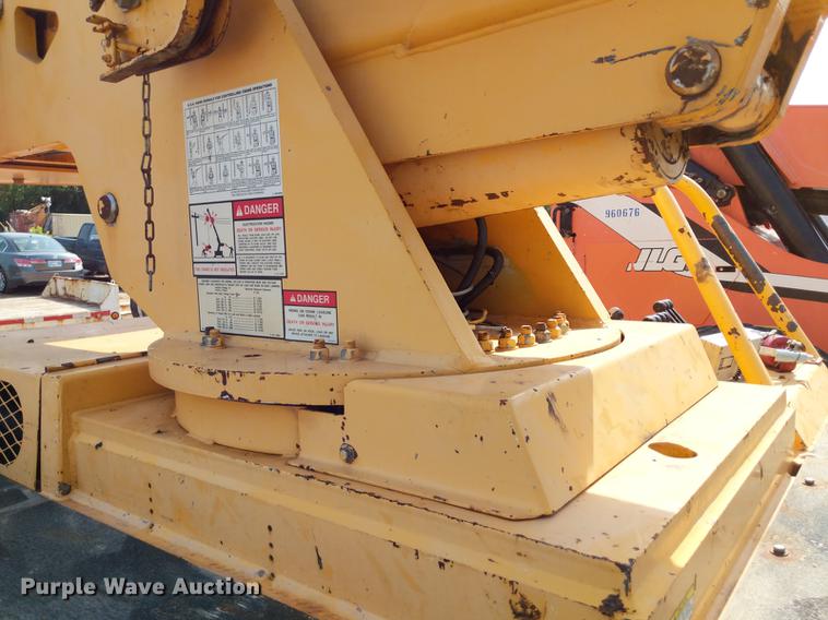 image for item DD5231 2006 Broderson IC-200-3F crane