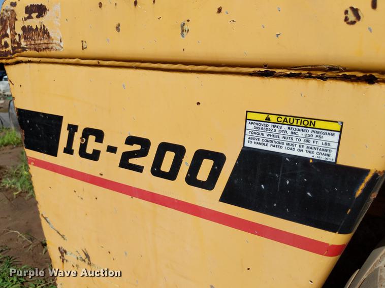 image for item DD5231 2006 Broderson IC-200-3F crane