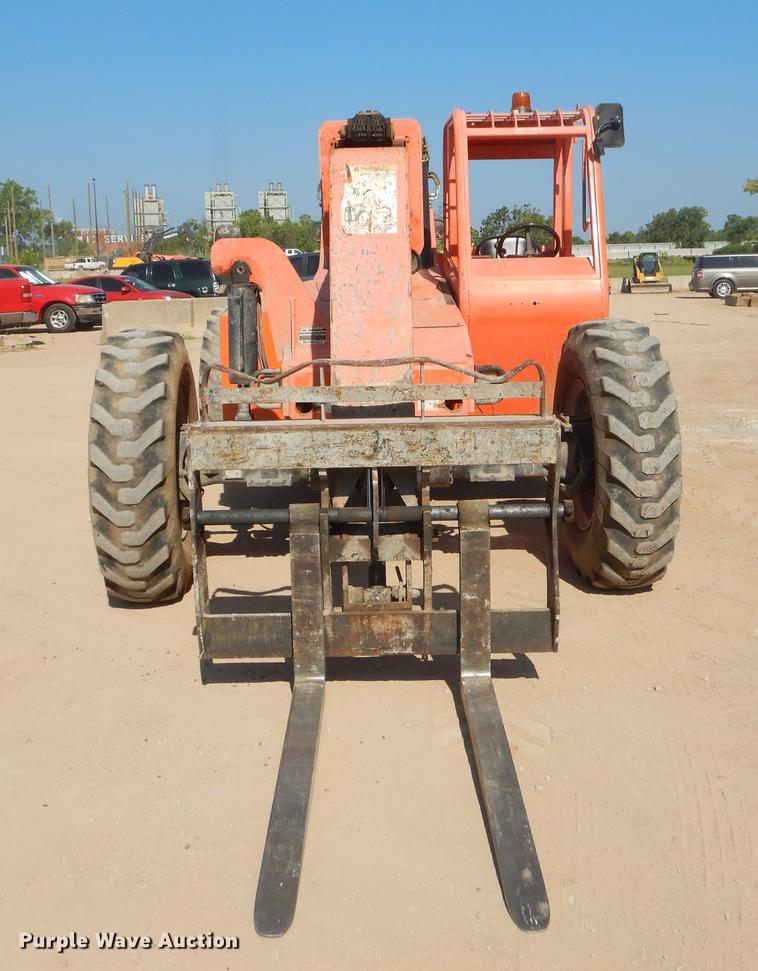 image for item DD5232 2007 SkyTrak 8042 telehandler