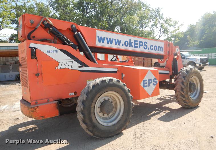 image for item DD5232 2007 SkyTrak 8042 telehandler
