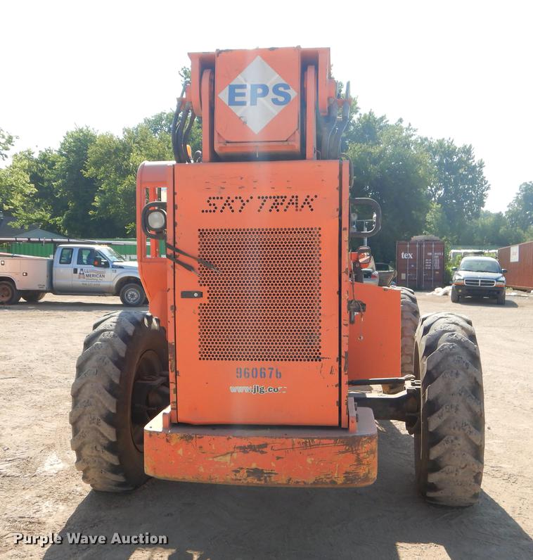 image for item DD5232 2007 SkyTrak 8042 telehandler