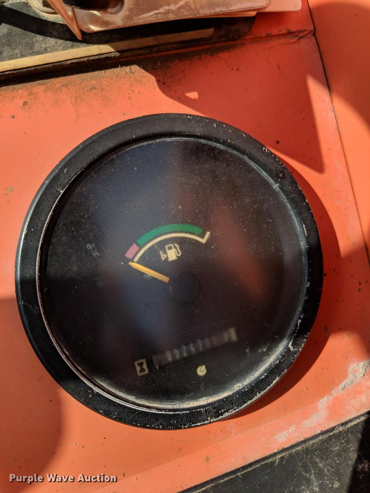 image for item DD5232 2007 SkyTrak 8042 telehandler