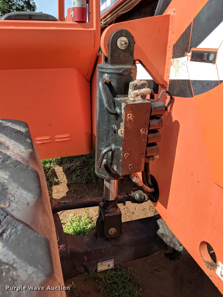 image for item DD5232 2007 SkyTrak 8042 telehandler