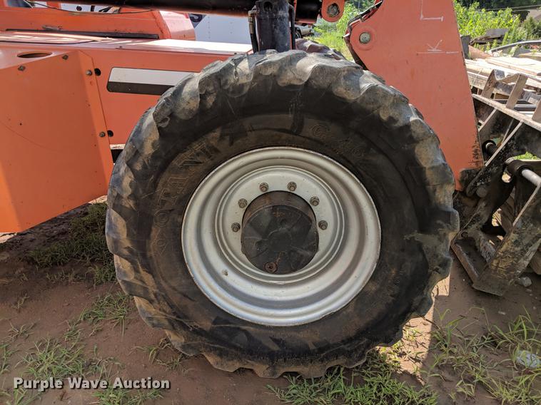 image for item DD5232 2007 SkyTrak 8042 telehandler