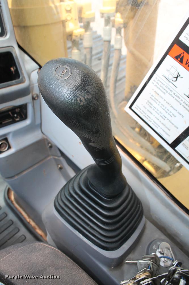 image for item DD5235 2005 Komatsu PC300LC-7L excavator